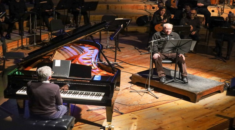 Maestro Jesús Sevillano aclamado en Centro de Acción Social por la Música   
